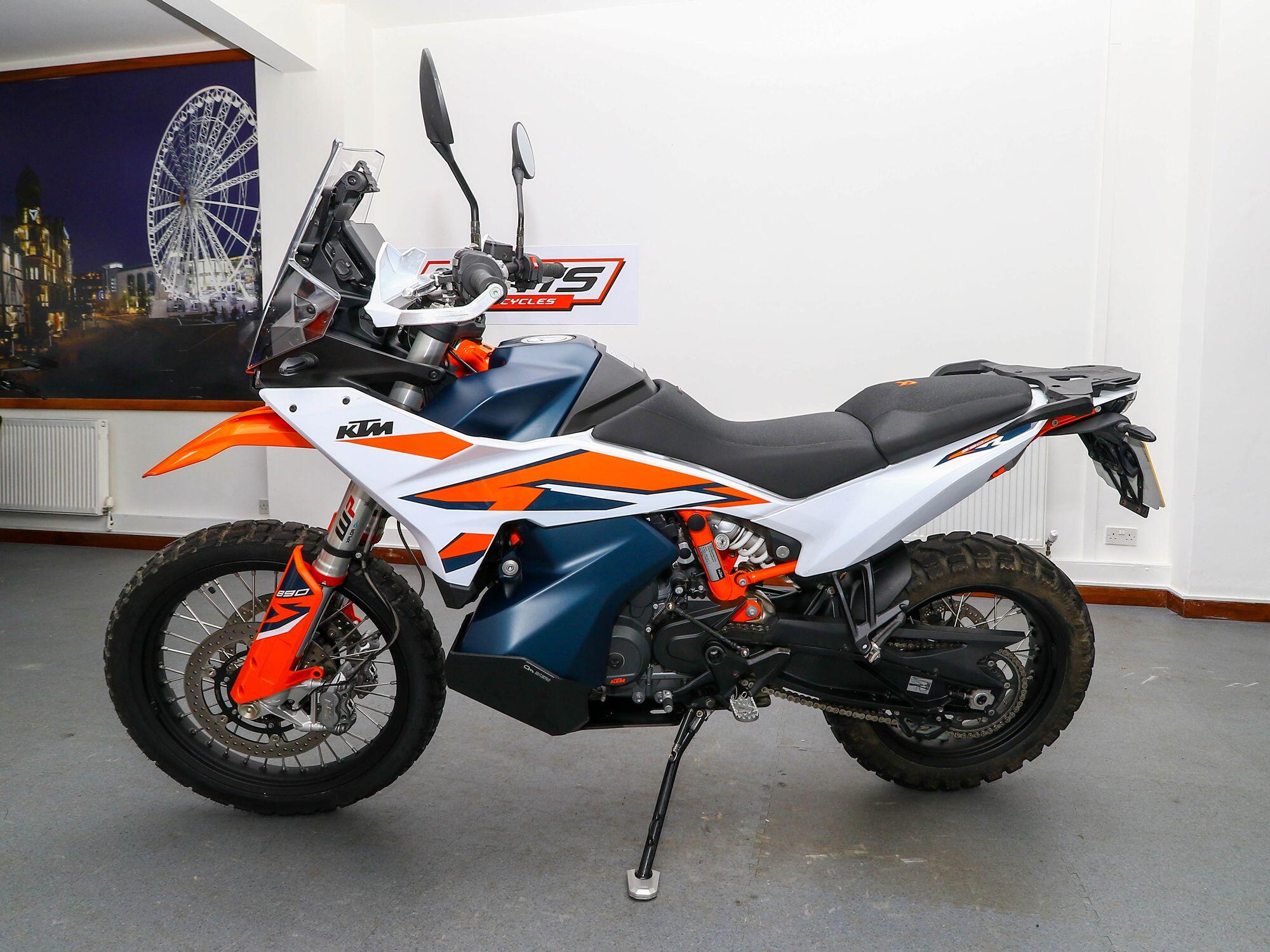 2024 KTM 890 Adventure