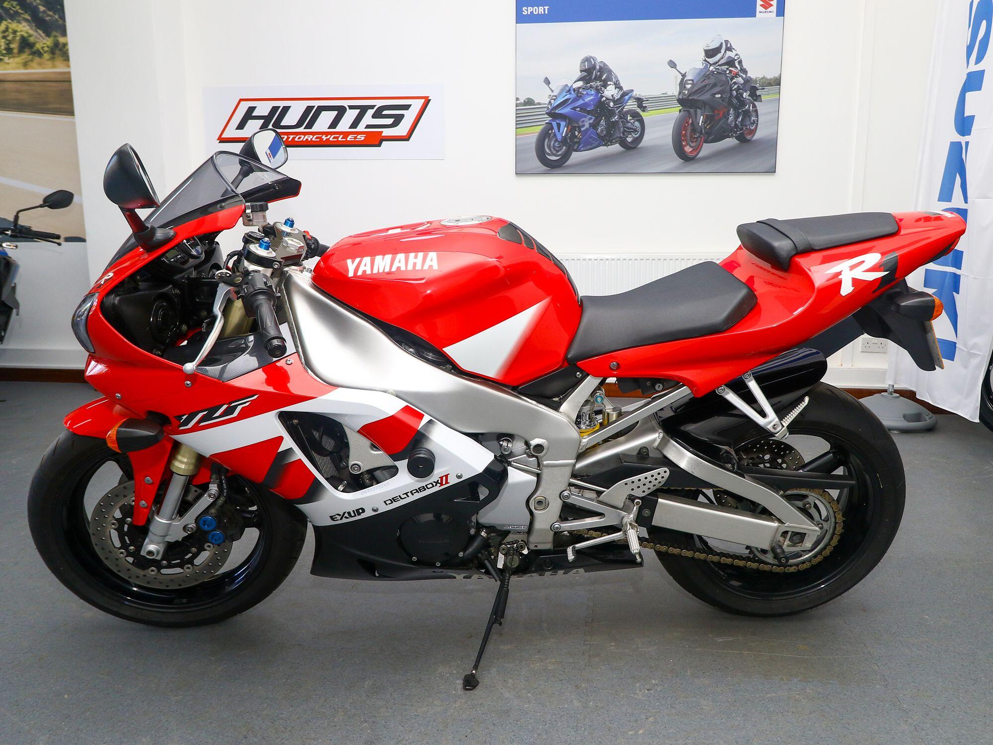 2001 Yamaha R1